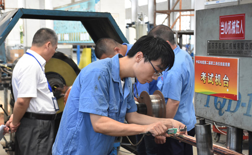 宜兴日报：岗位工人“技术秀”